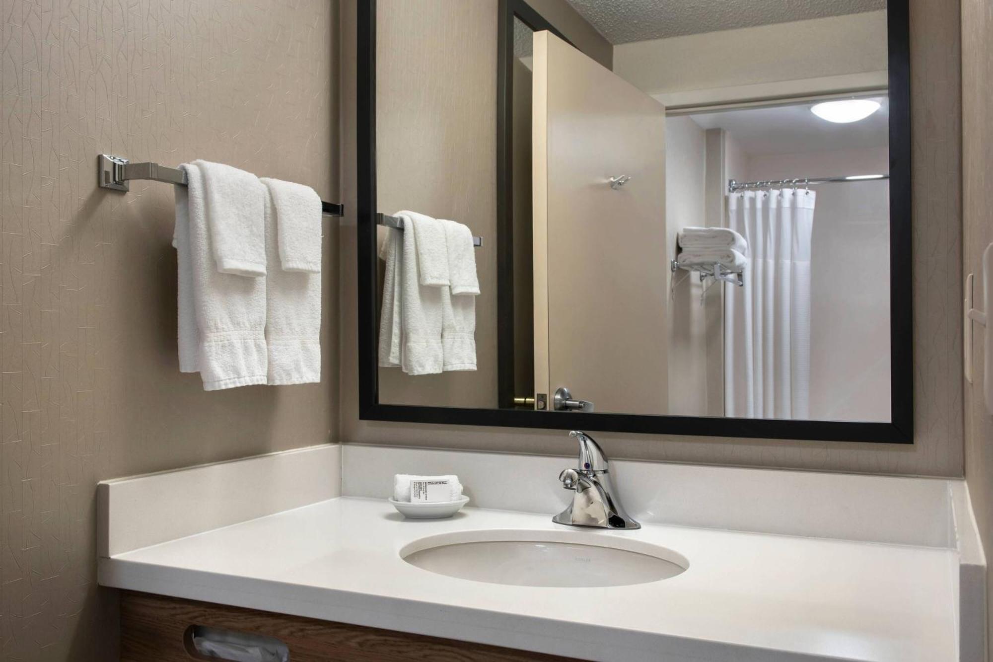 Springhill Suites Danbury Exterior foto